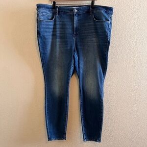 Athleta High Rise Sculptek Jeans Size 24X